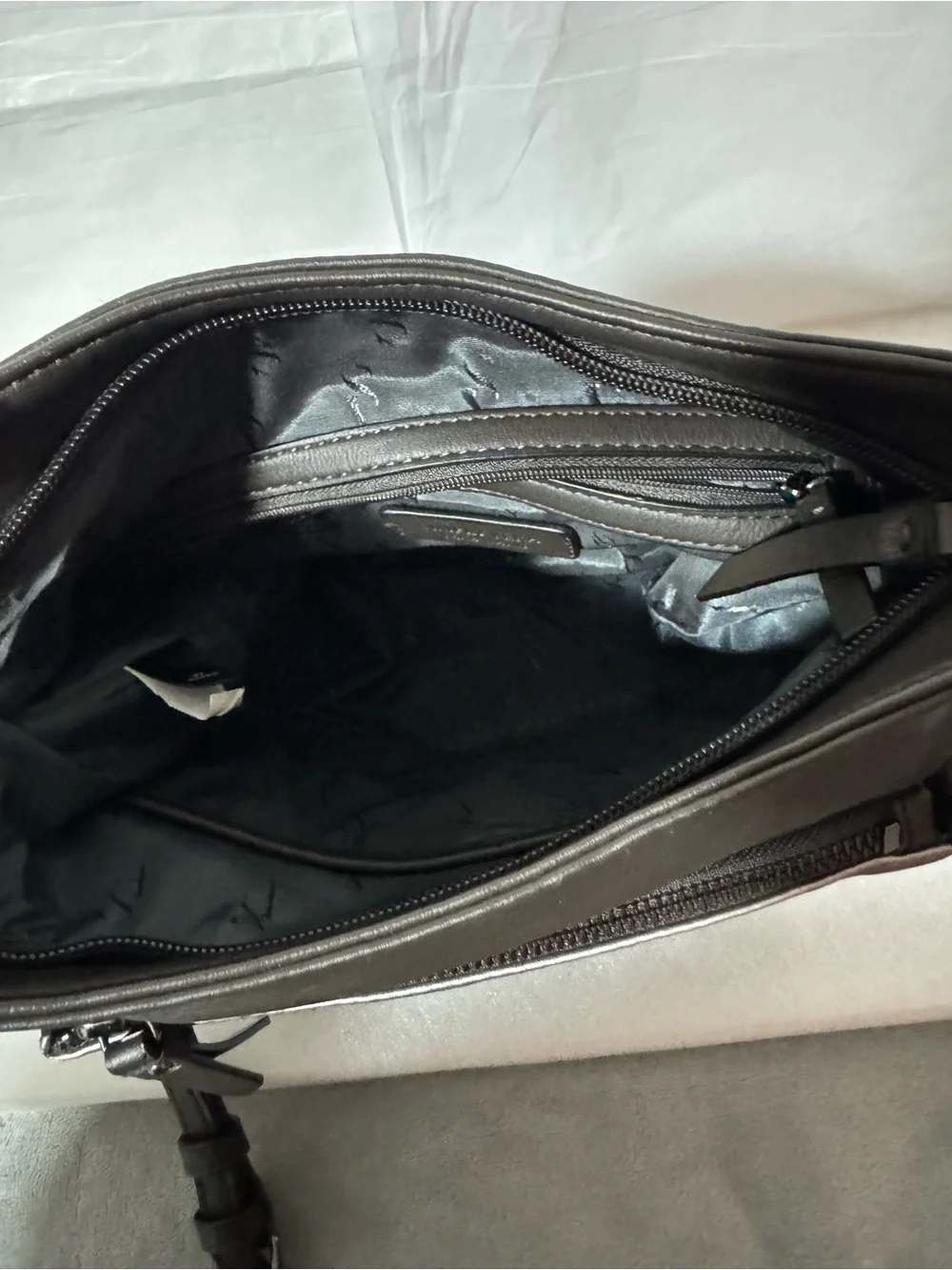 Sleek Black & Silver Women’s Crossbody Bag
